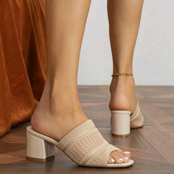 Women Minimalist Mule Sandals, Fabric Chunky Heeled Elegant Sandals - Picture 5 of 6